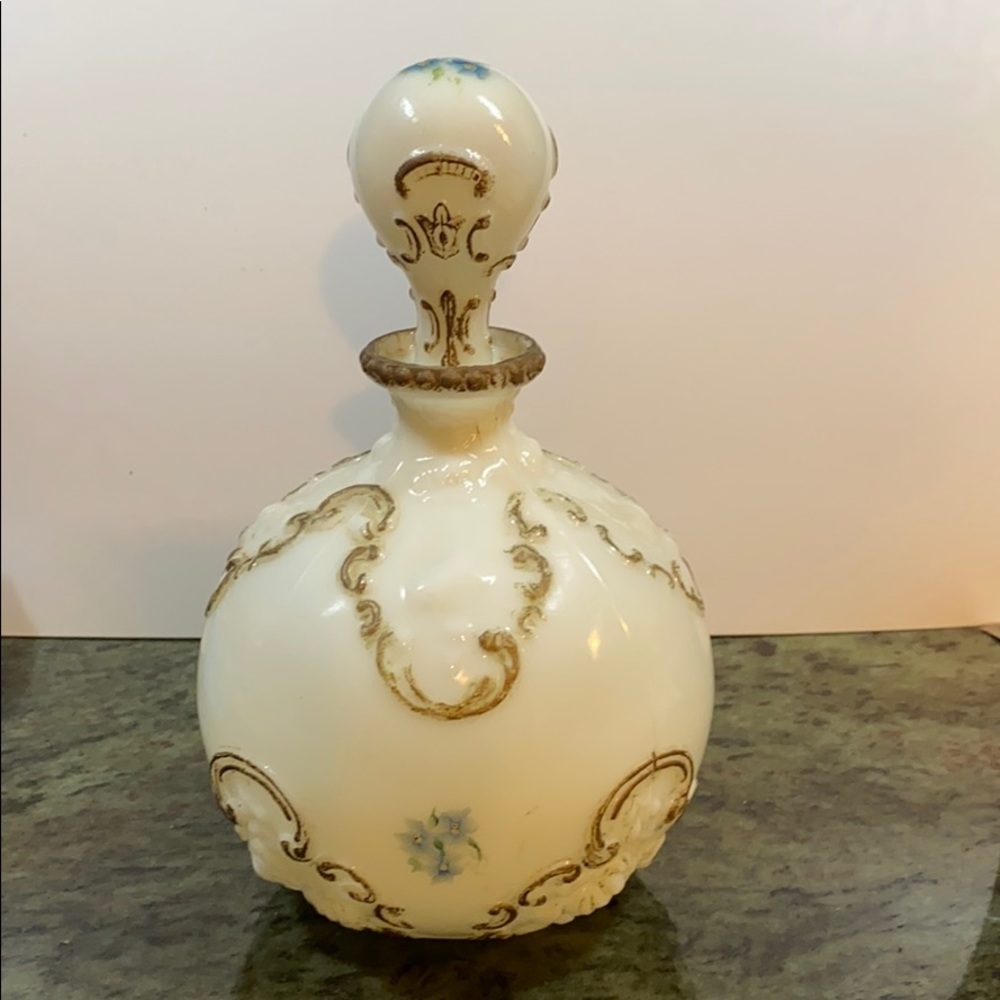 Dithridge Milk Glass Apothecary Vanity Decanter